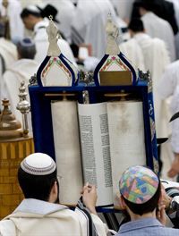 בר מצווה בבית כנסת