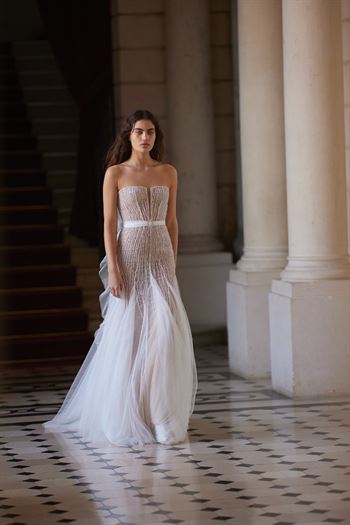 ליז מרטינז La Mariée